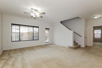 15311 N 159th Dr in Surprise, AZ - Foto de edificio - Building Photo