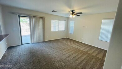 40304 W Hayden Dr in Maricopa, AZ - Building Photo - Building Photo
