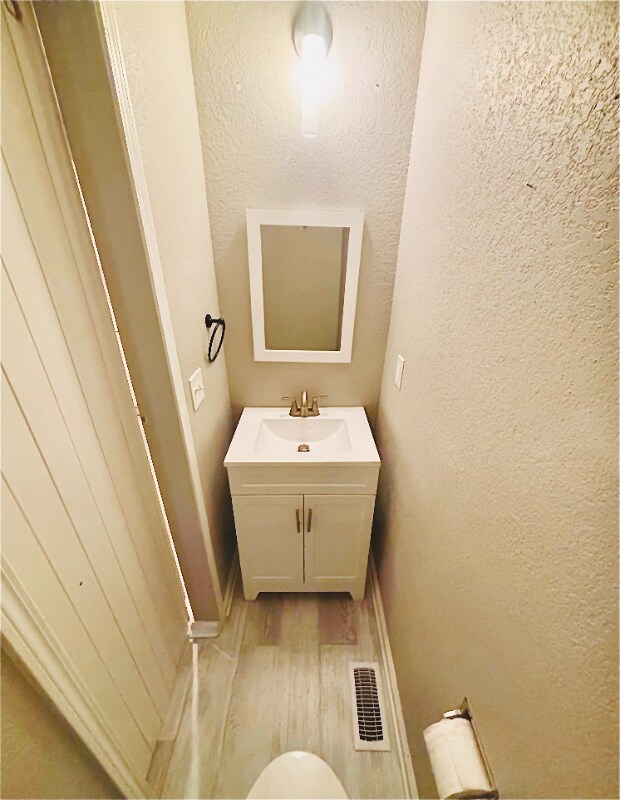 12053 E Hoye Dr in Aurora, CO - Building Photo - Building Photo