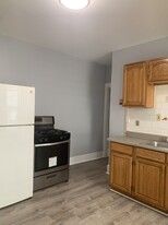 146 Spencer St, Unit 1 in Boston, MA - Building Photo