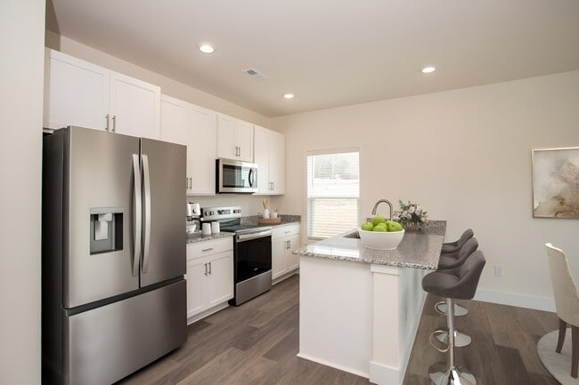 property at 2532 Legg Ln