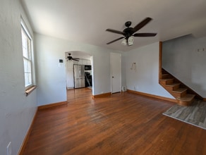 195 Victory Ln in Leetsdale, PA - Building Photo - Building Photo