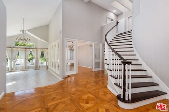 5683 Hazelcrest Cir in Westlake Village, CA - Building Photo - Building Photo