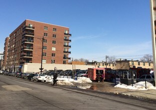 847 N Larrabee St in Chicago, IL - Foto de edificio - Other