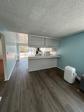 2418 Pacific Ave, Unit C in Venice, CA - Foto de edificio - Building Photo