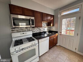 3710 3rd St S in Arlington, VA - Building Photo