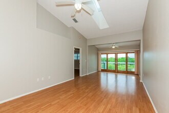 825 Waterside Ln in Bradenton, FL - Building Photo - Building Photo