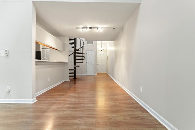 6001 Winterpointe Ln in Raleigh, NC - Building Photo - Building Photo