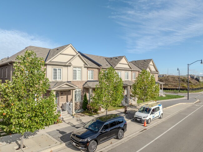 168 Remembrance Rd in Brampton, ON - Building Photo - Primary Photo