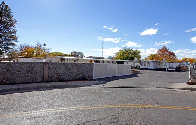 2600 New York Ave NW in Albuquerque, NM - Foto de edificio - Building Photo