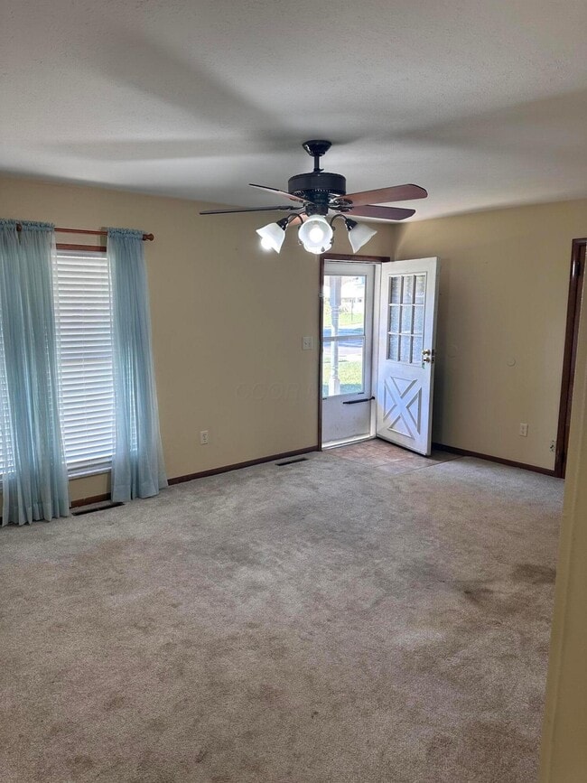 388 Gamewood Dr in Gahanna, OH - Building Photo - Building Photo