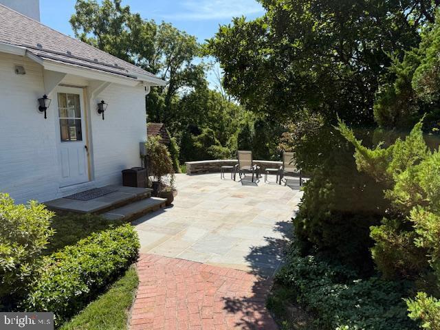 property at 2429 April Dr