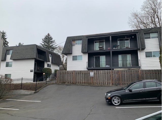 Spring Terrace Apartments in Portland, OR - Building Photo