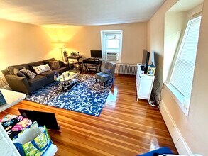 41 Mt Vernon St in Somerville, MA - Building Photo - Building Photo