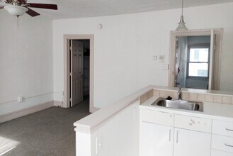 1355 Ridge Ave, Unit Unit 3 in Philadelphia, PA - Building Photo - Building Photo