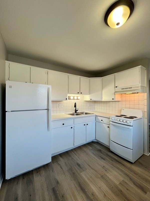 1750 St Johns Blvd in Lincoln Park, MI - Building Photo - Building Photo