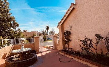 40095 Festival Rd in Murrieta, CA - Building Photo - Building Photo