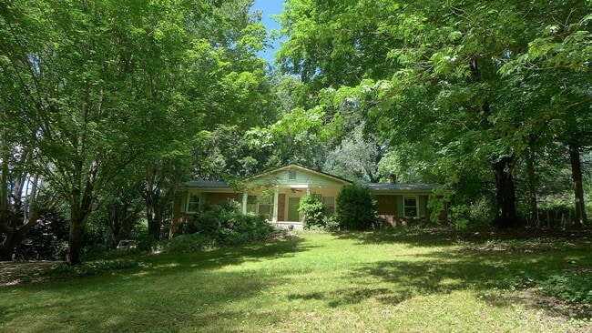 property at 41 Fieldcrest Cir