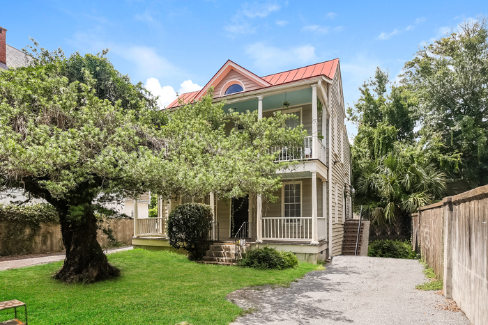 34 Mary St in Charleston, SC - Building Photo