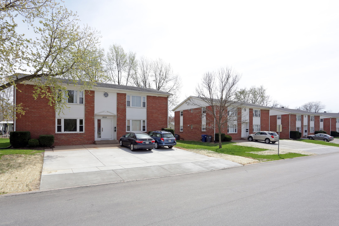 Williamsburg Apartments in Bettendorf, IA - Foto de edificio