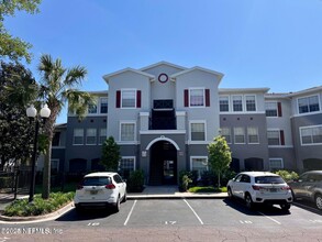 3591 Kernan Blvd S in Jacksonville, FL - Foto de edificio - Building Photo