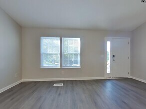 64 Sweet Thorne Cir in Irmo, SC - Building Photo - Building Photo