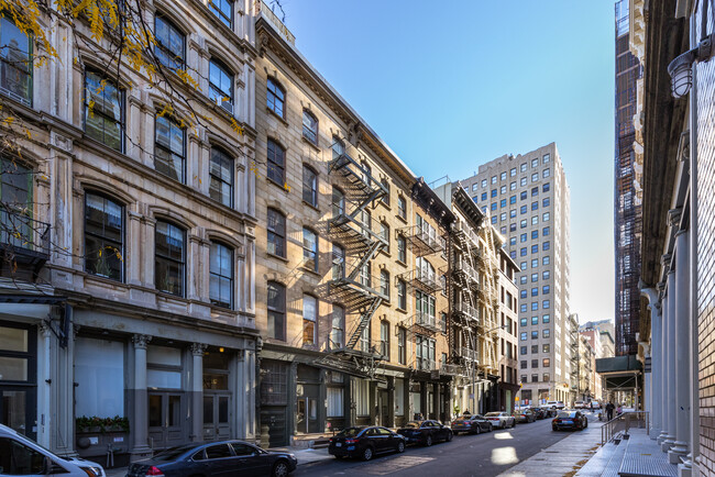 108-110 Franklin St in New York, NY - Foto de edificio - Building Photo