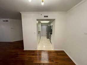 600 W 9th St in Los Angeles, CA - Building Photo - Building Photo