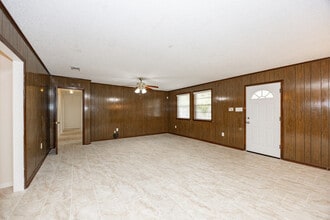 12114 Tams Dr in Baton Rouge, LA - Building Photo - Building Photo