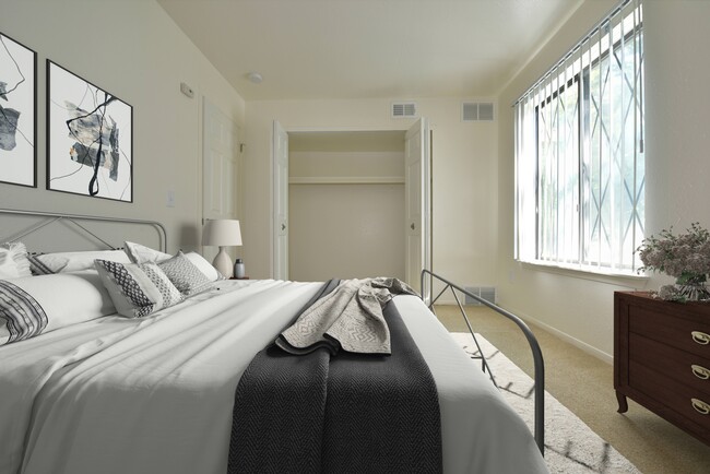 Woodland Place Apartments in Midland, MI - Foto de edificio - Building Photo