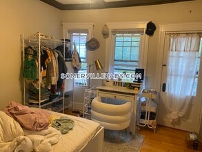 117 Hillsdale Rd in Somerville, MA - Building Photo - Building Photo