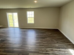 11023 Daisy Ct in Charlotte, NC - Building Photo - Building Photo