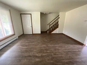 2068 Terry Ln in De Pere, WI - Building Photo - Building Photo