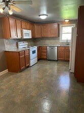 417 W Hanover St in Marshall, MI - Building Photo - Building Photo