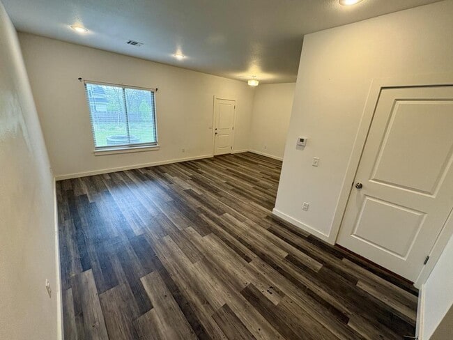 628 N College St in Siloam Springs, AR - Building Photo - Building Photo