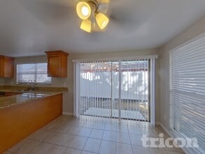 6801 Wayside Ct in Tampa, FL - Foto de edificio - Building Photo