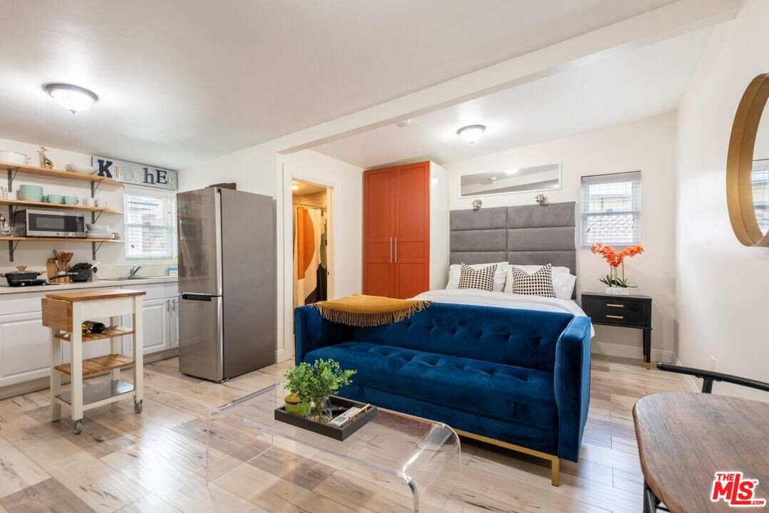 1138 W 52nd St, Unit ADU in Los Angeles, CA - Building Photo