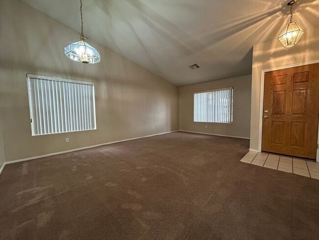 3132 S Chatsworth Cir in Mesa, AZ - Building Photo - Building Photo
