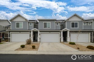 12452 S Duet Dr in Herriman, UT - Building Photo