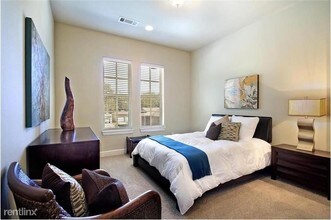 2800 Sandage Ave-Unit -Apt 204 in Fort Worth, TX - Building Photo - Building Photo