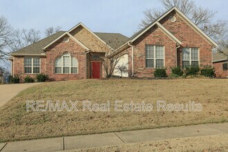 303 NW Palomino St in Bentonville, AR - Building Photo - Building Photo