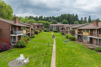 Brighton Hill in Tigard, OR - Building Photo - Building Photo