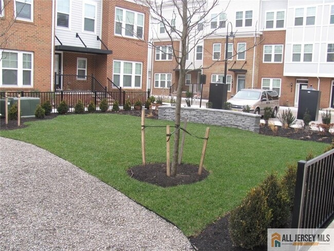 58 Cannon St in North Brunswick, NJ - Building Photo - Building Photo