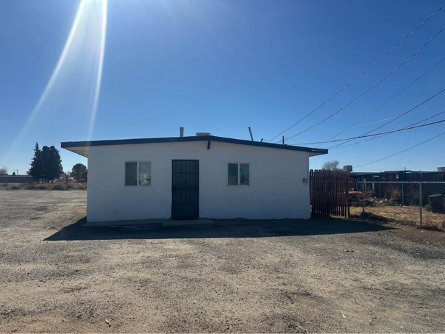 26926 Prospect St in Boron, CA - Building Photo - Building Photo