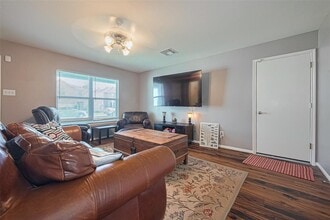 1002 E 37th St in Houston, TX - Building Photo - Building Photo