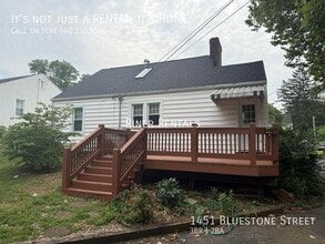 1451 Bluestone St in Harrisonburg, VA - Building Photo - Building Photo