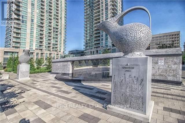 215-2215 Sherway Gardens Rd in Toronto, ON - Building Photo - Building Photo