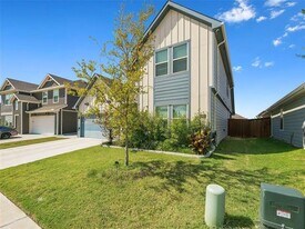 11321 Pecan Crk Dr in Aubrey, TX - Building Photo