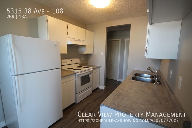 5315-5338 38 Ave in Taber, AB - Building Photo - Building Photo