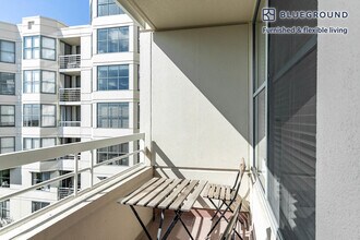 2 Townsend St in San Francisco, CA - Building Photo - Building Photo